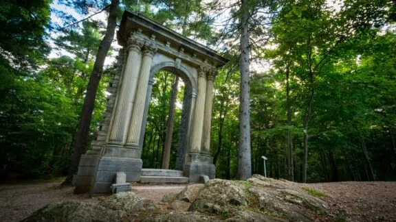 The Arc de Triomphe, a popular ruin on the Mackenzie King Estate.