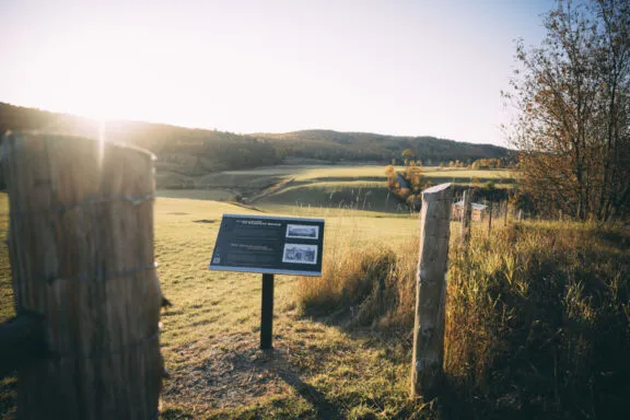 Information panel along Cross Loop Road