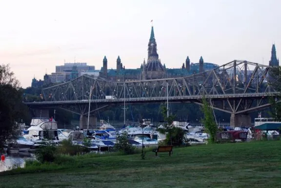 Urbanpark Jcp08 02 Parl Bridge