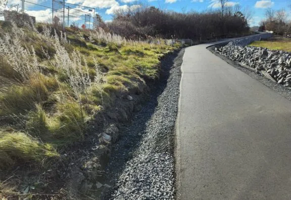 Projet concernant les berges de la promenade Sir-John-A.‑Macdonald.