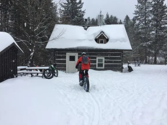 Snow biking