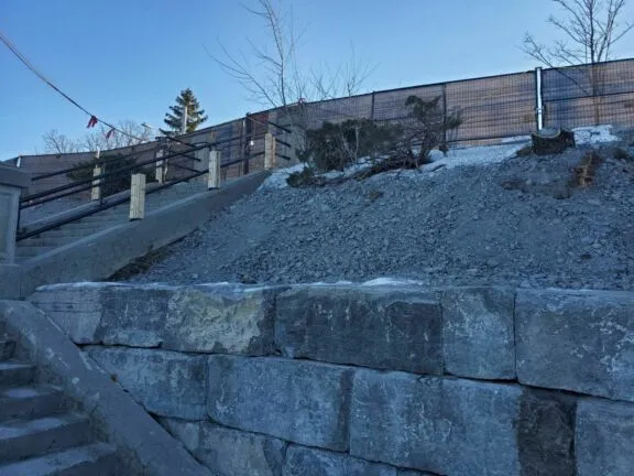 Colonel By Drive retaining wall