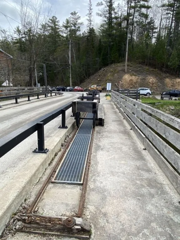 Wakefield bridge and dam 2