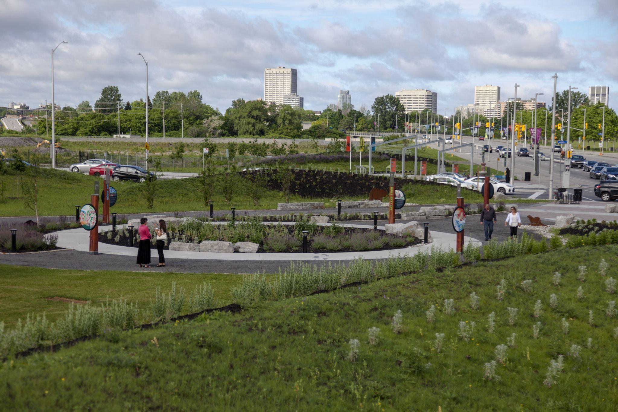 Le parc Pīndigen en été.