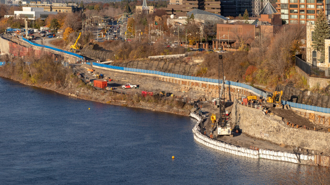 Travaux du mur et escarpement Lady-Grey